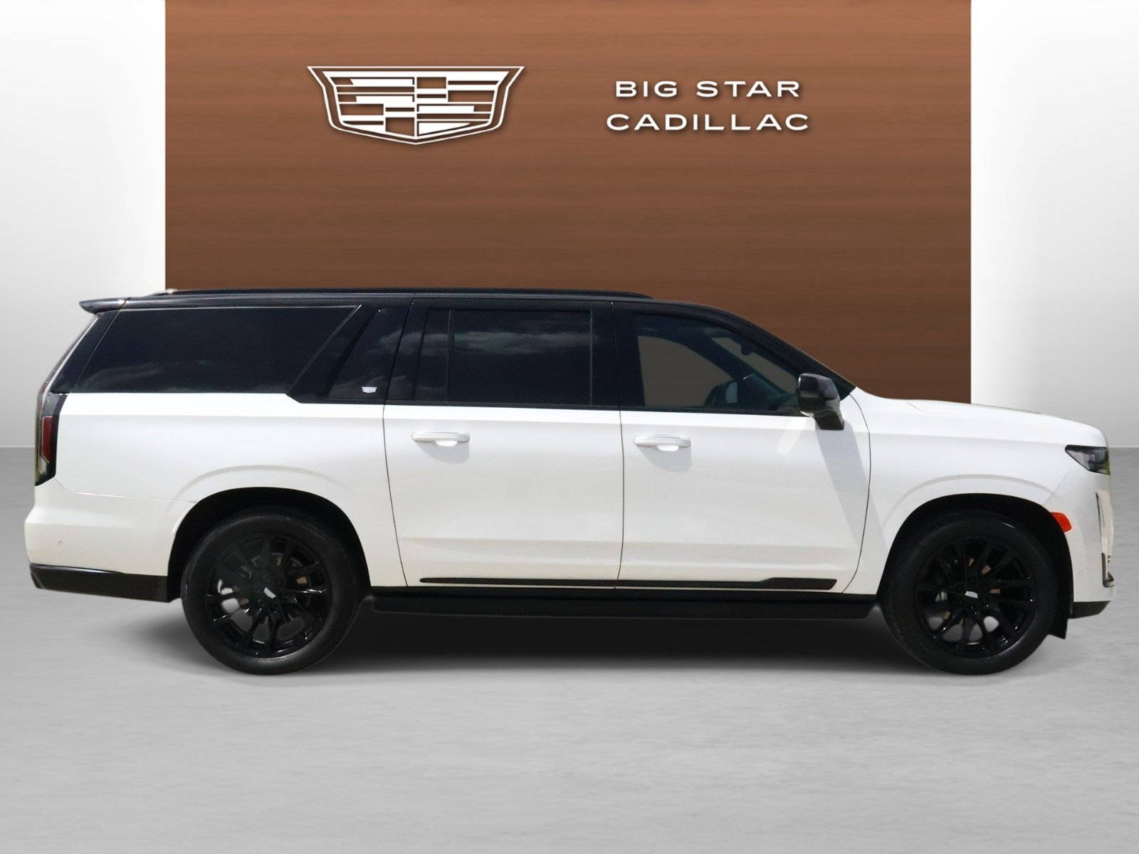 Used 2024 Cadillac Escalade ESV Sport Platinum w/ LPO, ONYX Package AWD/4WD image 6