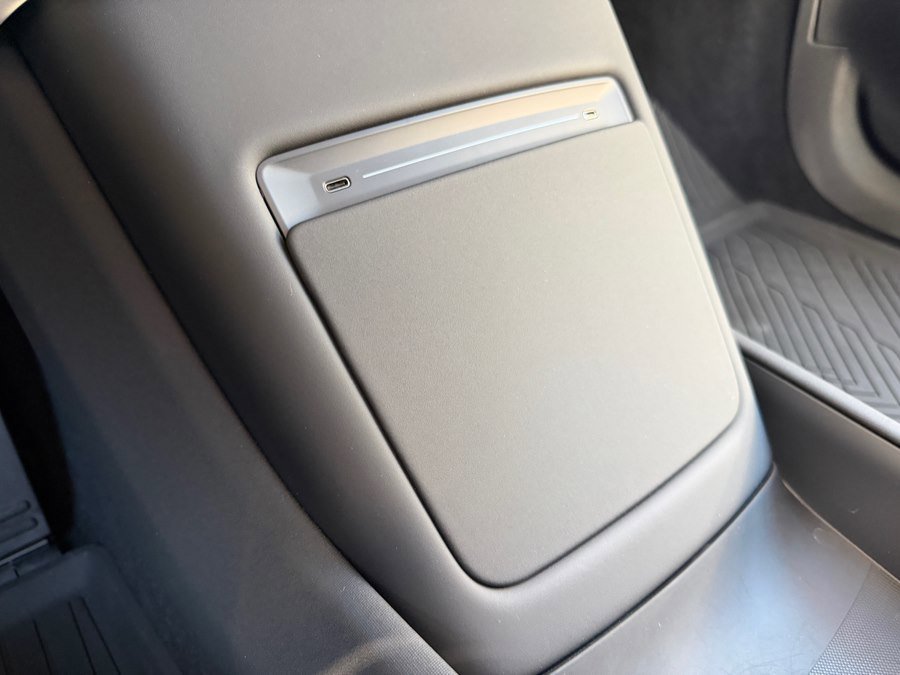 Used 2025 Polestar Polestar 3 image 31