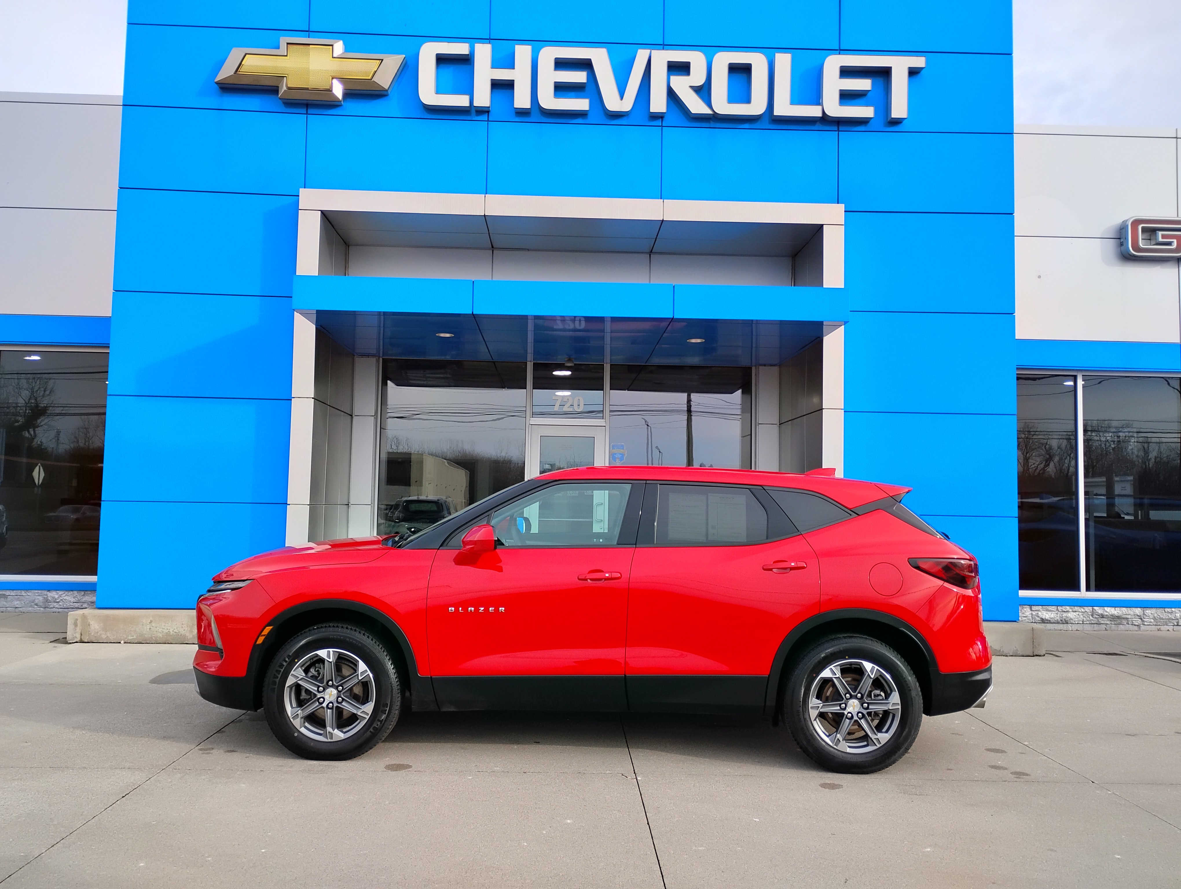 Used 2024 Chevrolet Blazer LT image 32