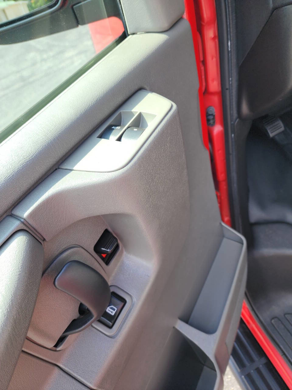 Used 2014 Chevrolet Express 3500 LS image 11