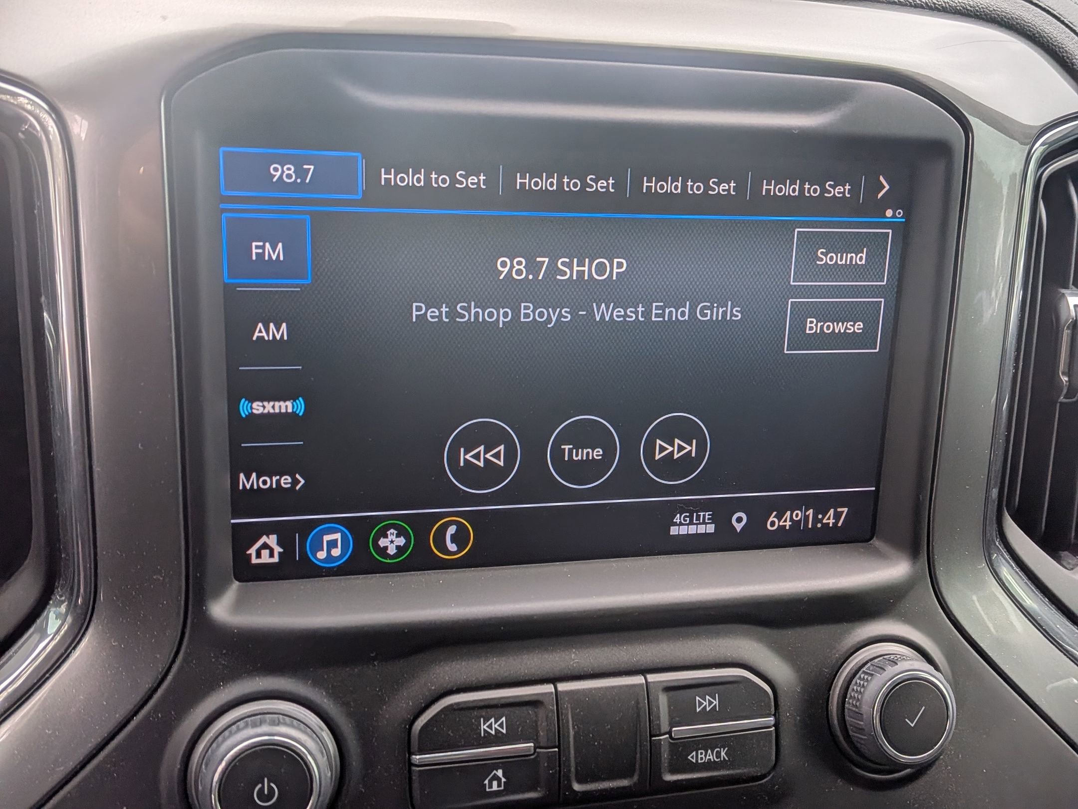 Certified 2022 Chevrolet Silverado 1500 RST AWD/4WD image 27