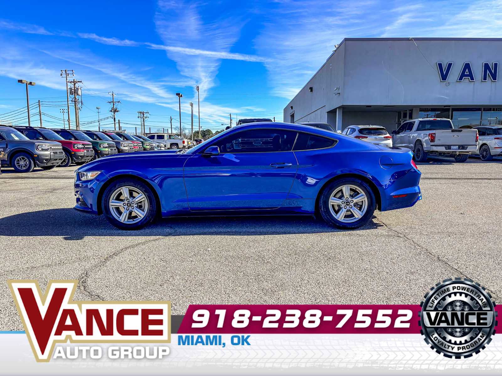 Used 2017 Ford Mustang Coupe image 4