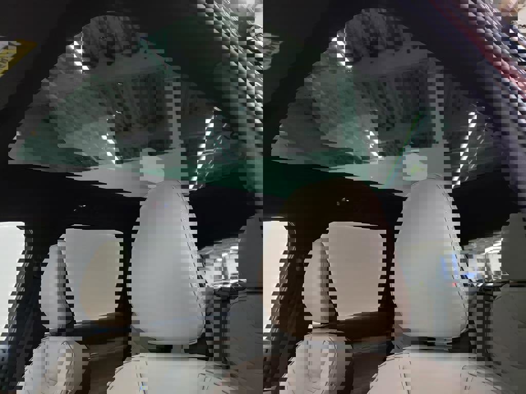 New 2025 Volvo EX90 Ultra image 7