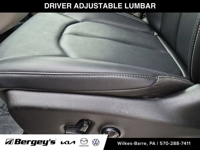 Used 2024 Chrysler Pacifica Touring-L FWD image 14