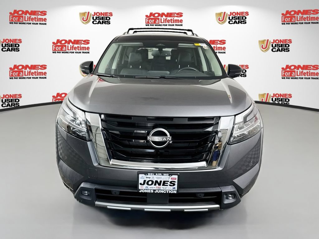 Used 2022 Nissan Pathfinder SL AWD/4WD image 12