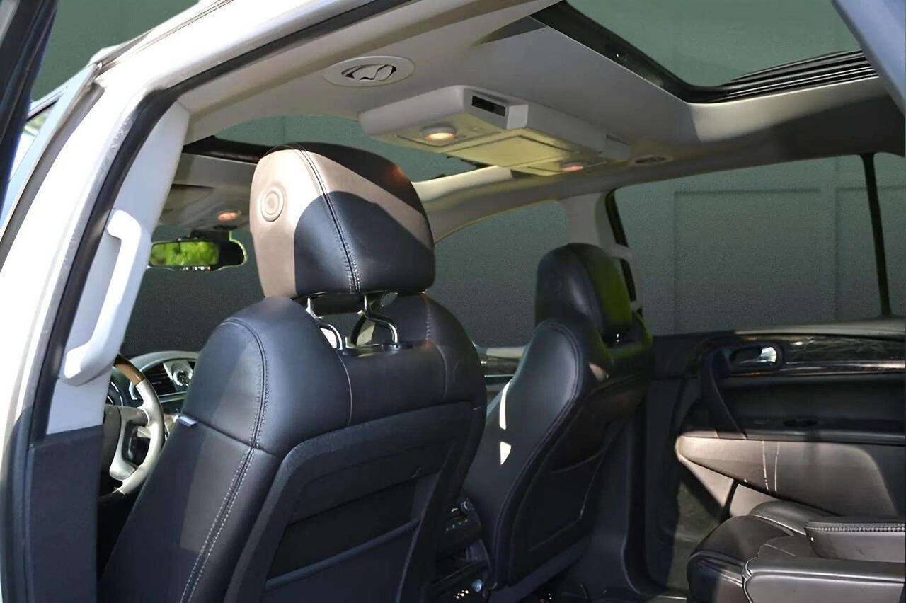Used 2014 Buick Enclave Premium w/ Trailering Provision Package image 17