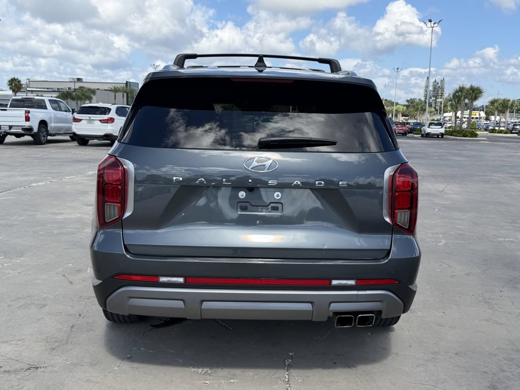 Used 2023 Hyundai Palisade Limited FWD image 5