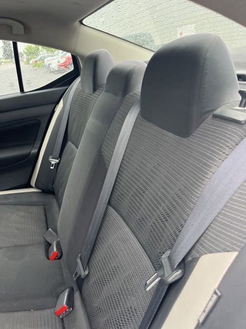 Used 2021 Nissan Versa SV image 9