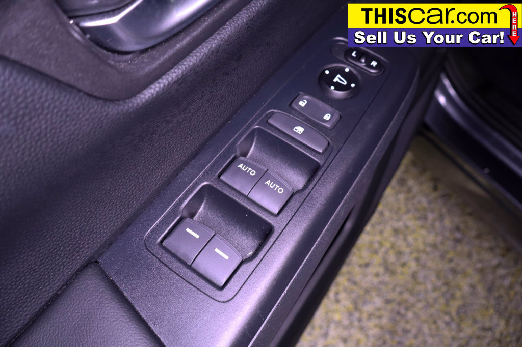 Used 2025 Honda CR-V Sport image 32