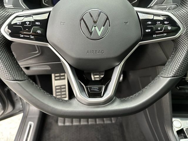 Used 2024 Volkswagen Tiguan SEL R-Line AWD/4WD image 14