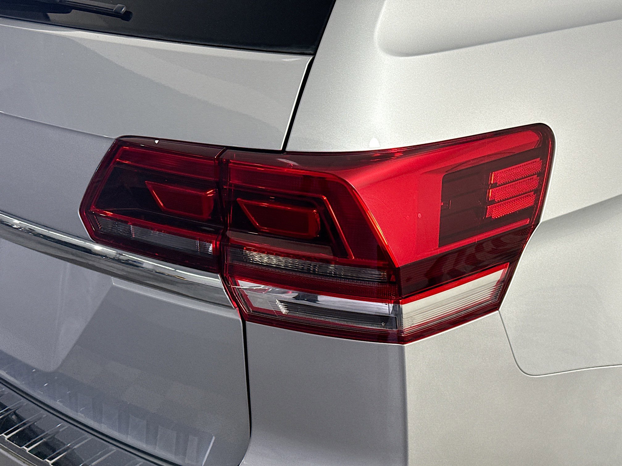 Used 2019 Volkswagen Atlas SE image 34