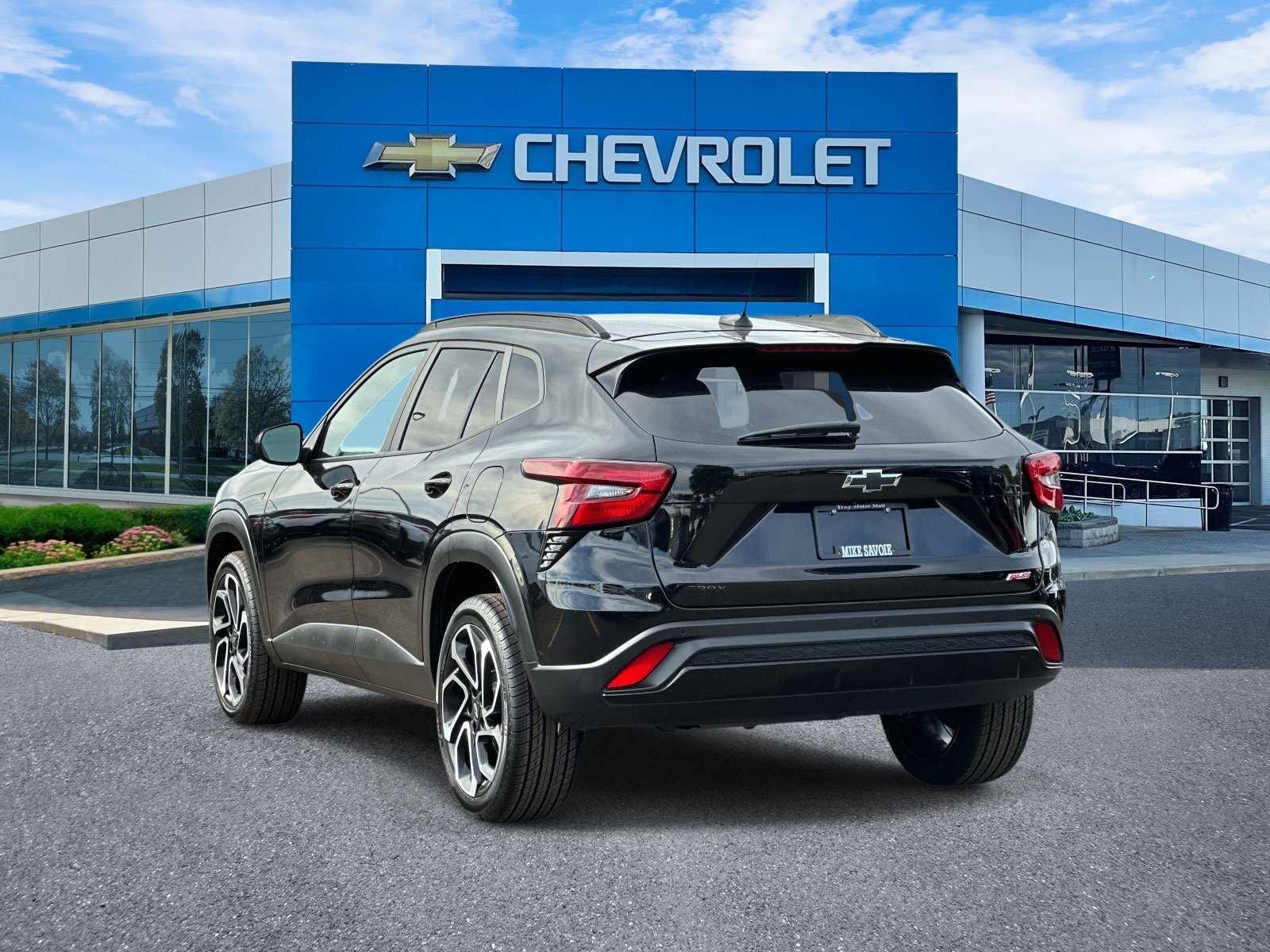 Certified 2025 Chevrolet Trax RS w/ Driver Confidence Package FWD image 4