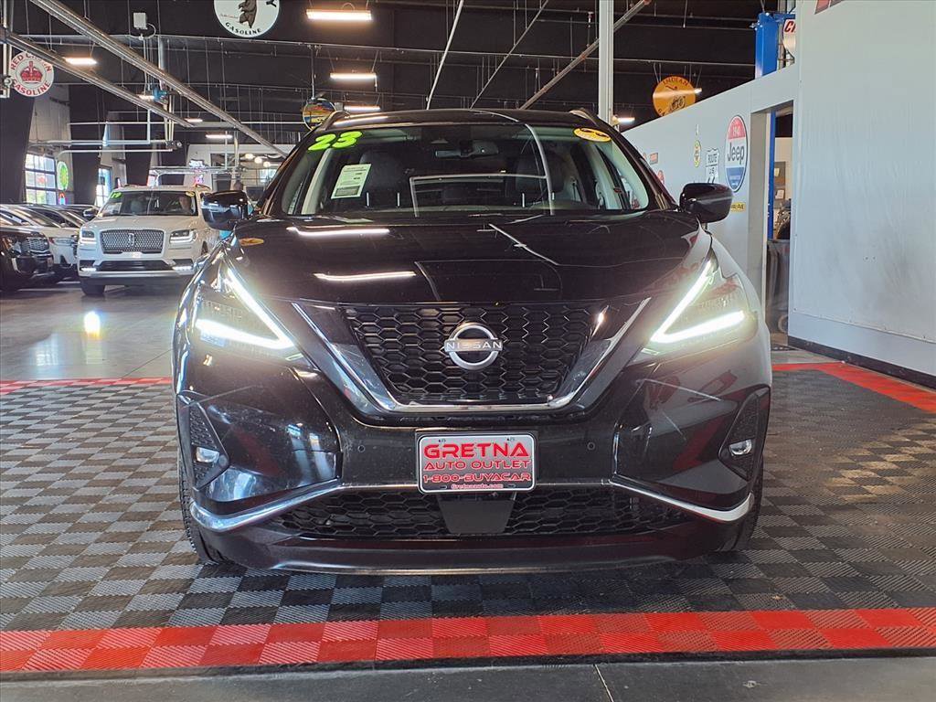 Used 2023 Nissan Murano SV image 2