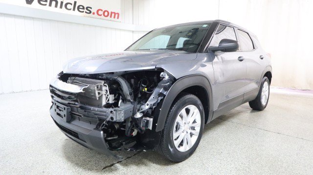 Used 2021 Chevrolet TrailBlazer LS FWD image 2