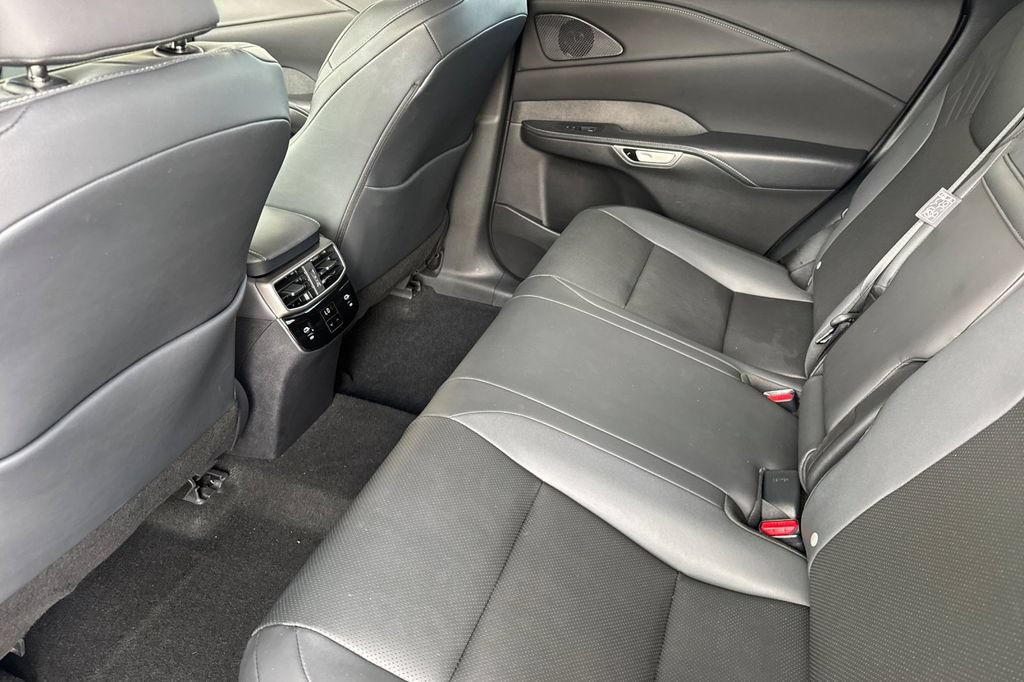 Used 2025 Lexus RX 350h w/ Convenience Package AWD/4WD image 5