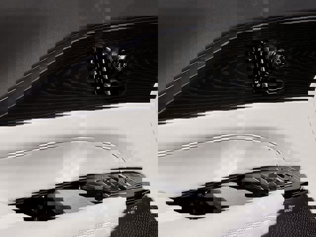 New 2026 Cadillac Lyriq Signature Luxury w/ LPO, Floor Liner Package image 20