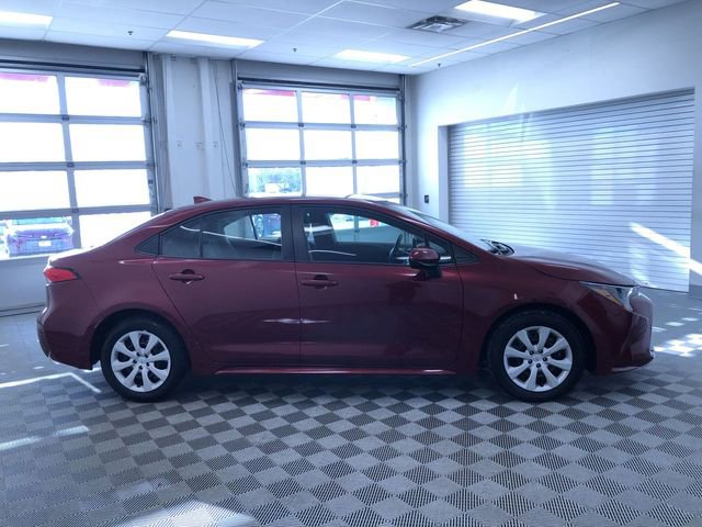 Certified 2025 Toyota Corolla LE image 34