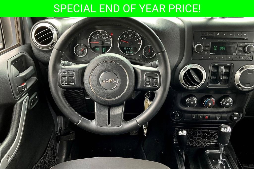 Used 2016 Jeep Wrangler Unlimited Rubicon w/ Connectivity Group image 8