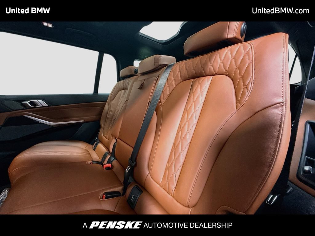 New 2027 BMW X7 xDrive40i w/ Executive Package AWD/4WD image 13