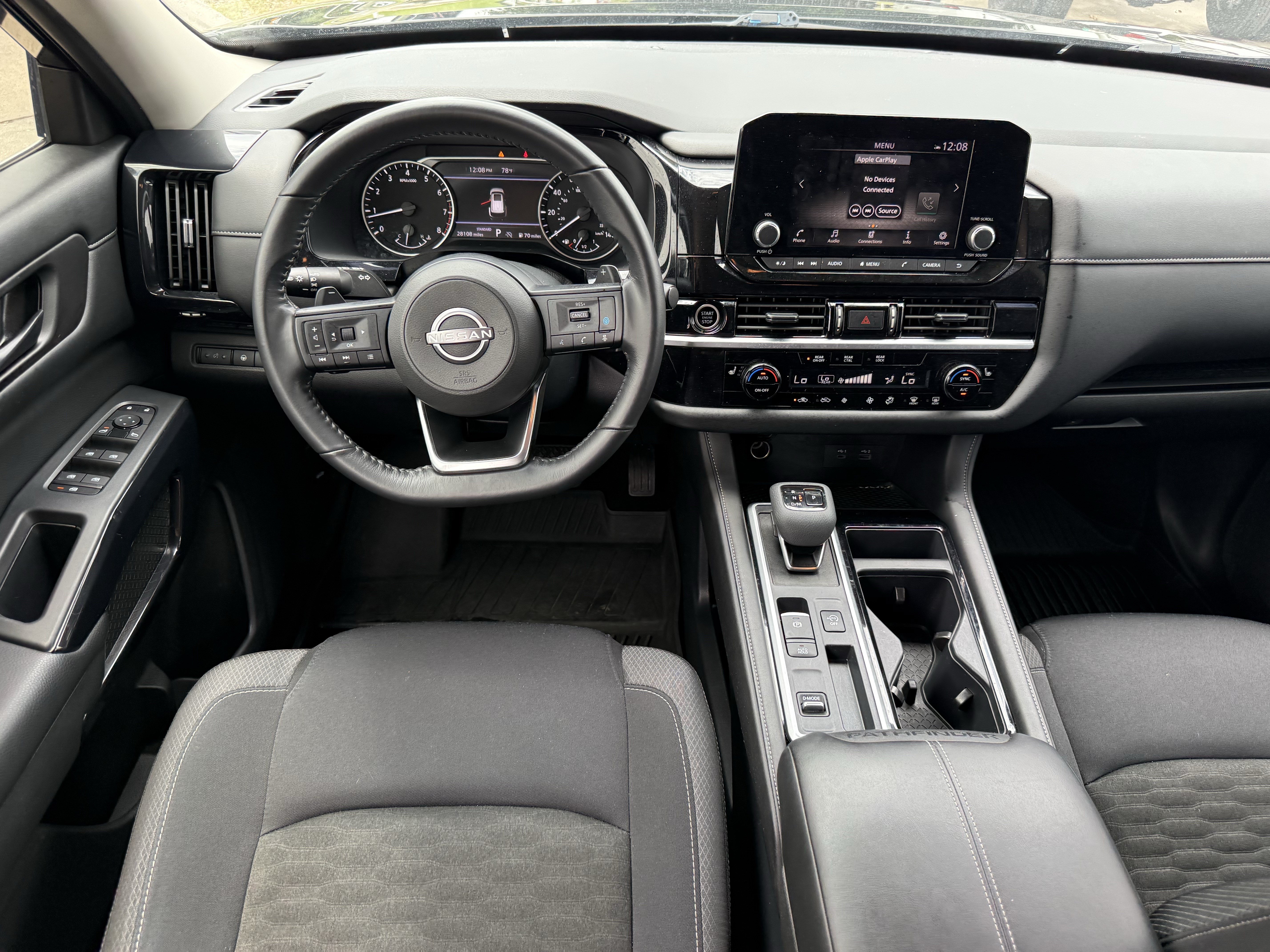 Used 2024 Nissan Pathfinder SV w/ Black Appearance Package FWD image 14