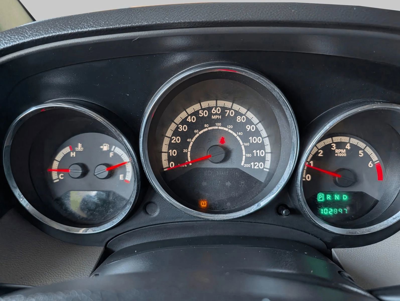 Used 2010 Dodge Caliber SXT FWD image 10
