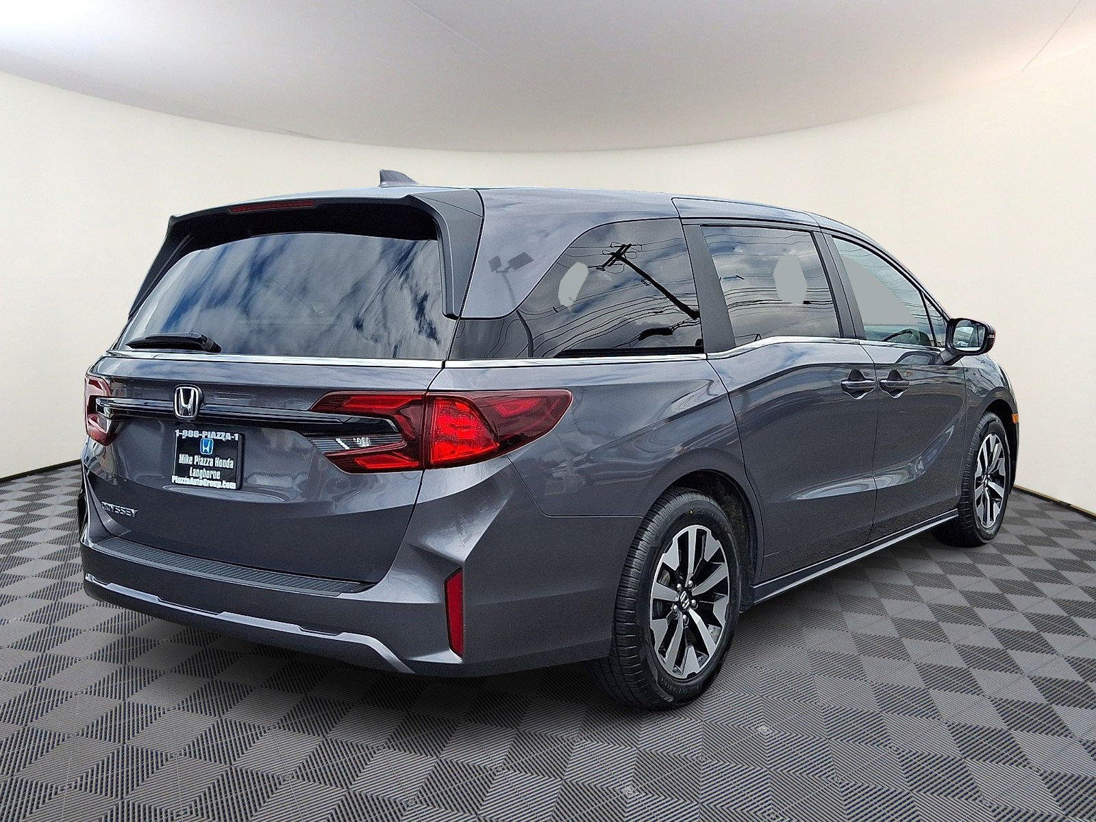 Used 2025 Honda Odyssey EX-L image 7