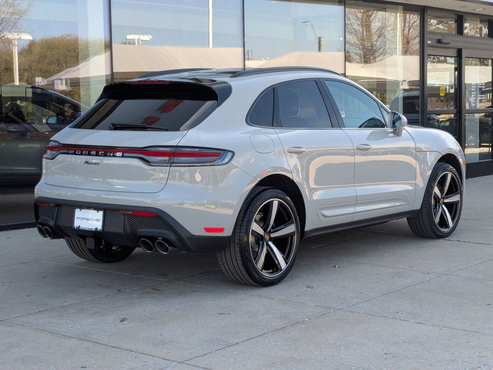 New 2026 Porsche Macan image 9
