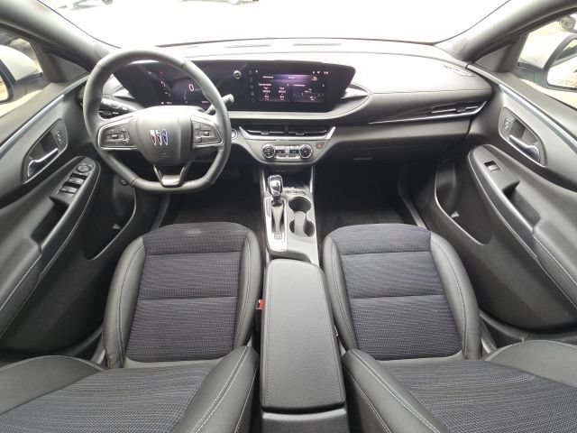 Used 2024 Buick Envista Preferred w/ Convenience I Package FWD image 30