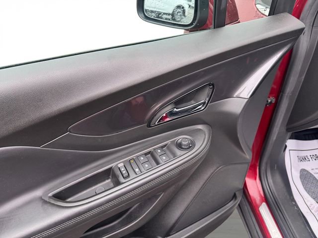 Certified 2022 Buick Encore Preferred w/ Safety Package image 11