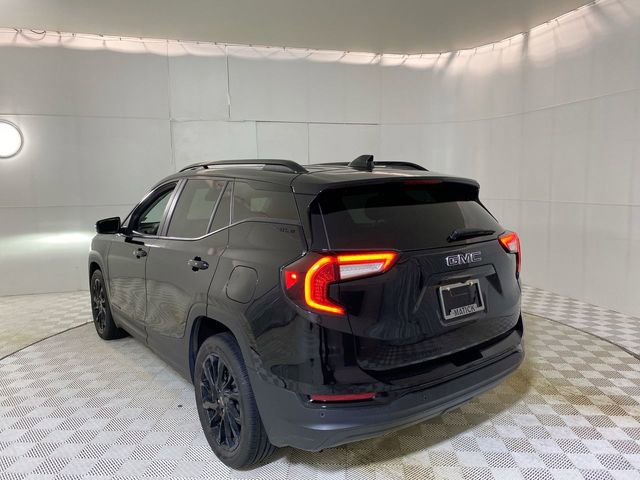 Used 2023 GMC Terrain SLE w/ Driver Convenience Package FWD image 19