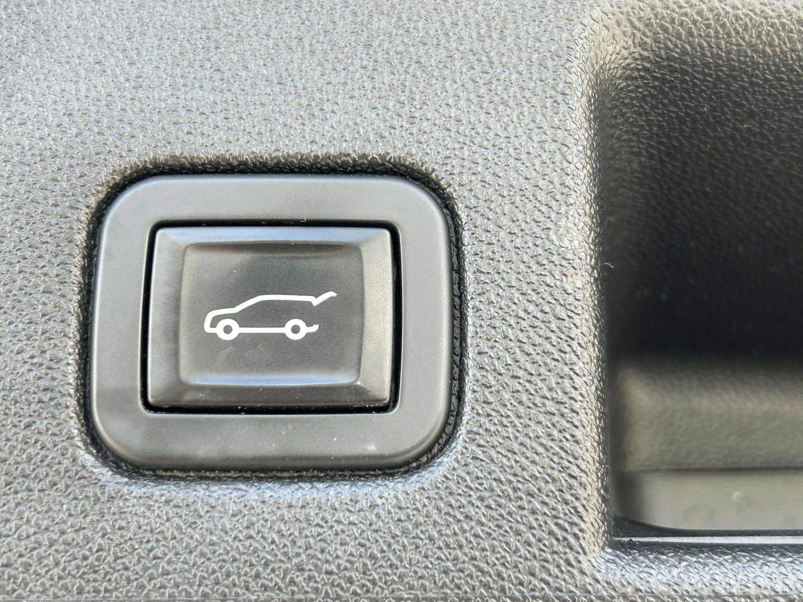 Used 2019 Chevrolet Equinox LT image 17