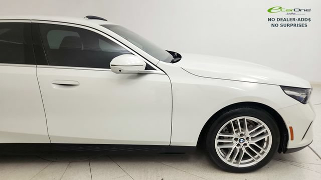 Used 2024 BMW 530i w/ Premium Package RWD image 22