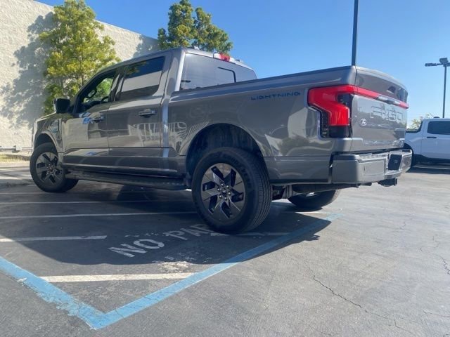 Used 2024 Ford F150 Lightning Lariat AWD/4WD image 4