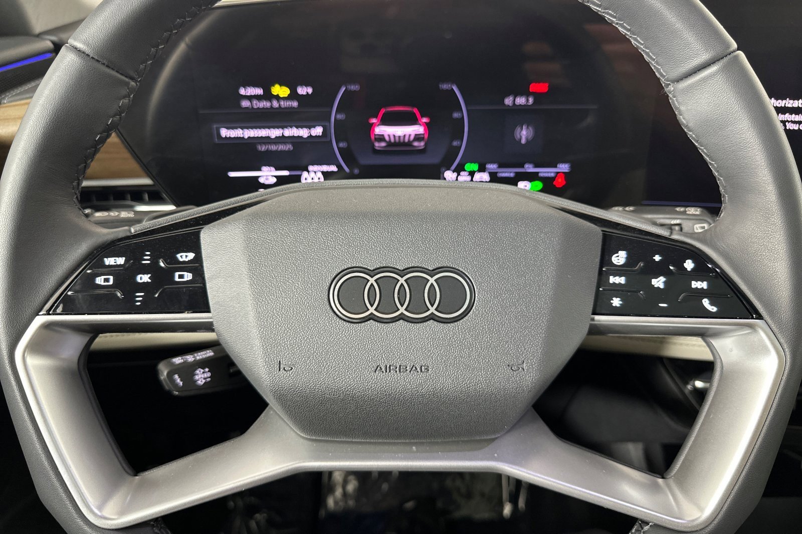 Used 2025 Audi Q6 e-tron Premium Plus w/ Premium Plus image 22