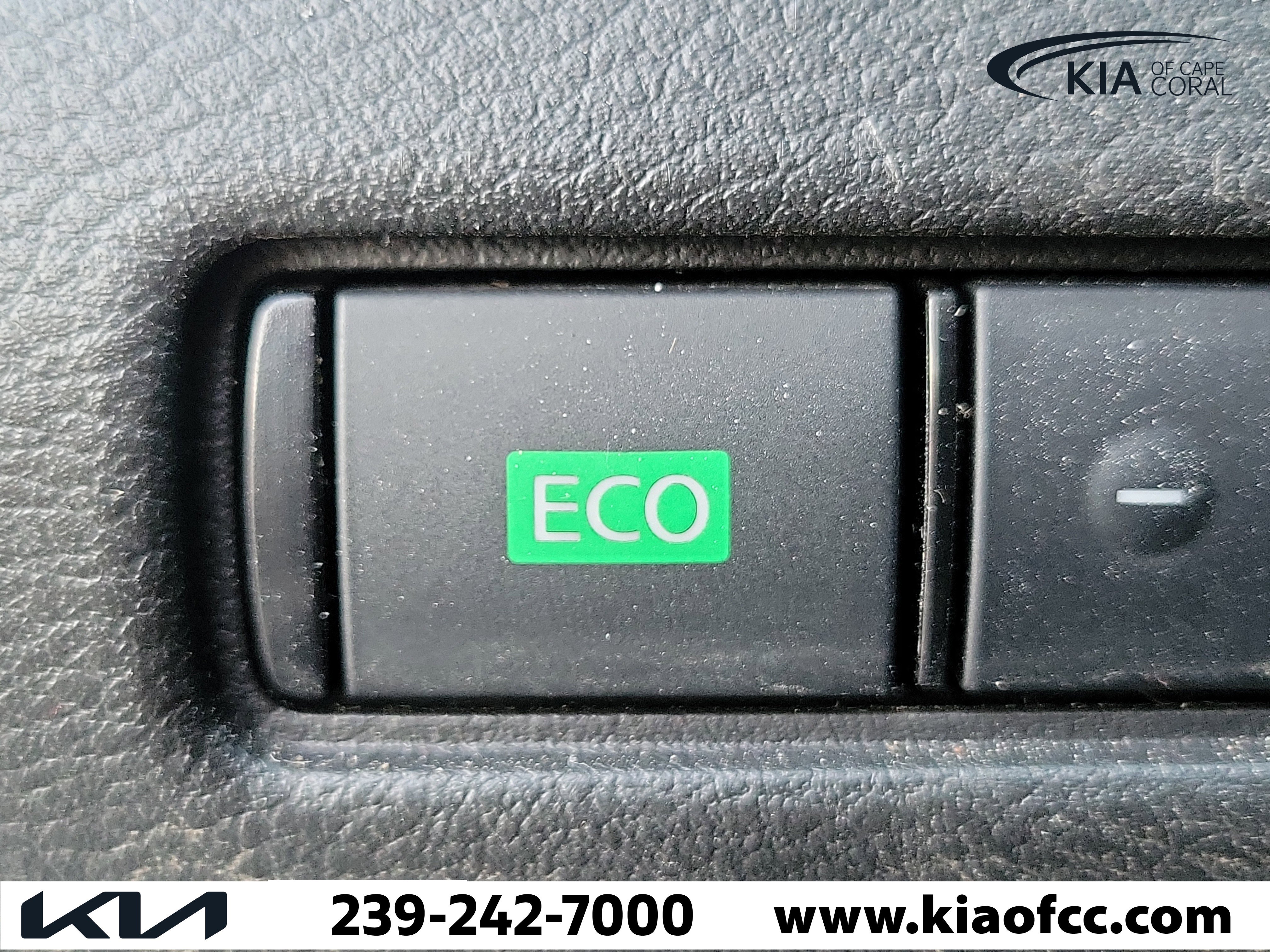 Used 2023 Nissan Sentra SV image 16