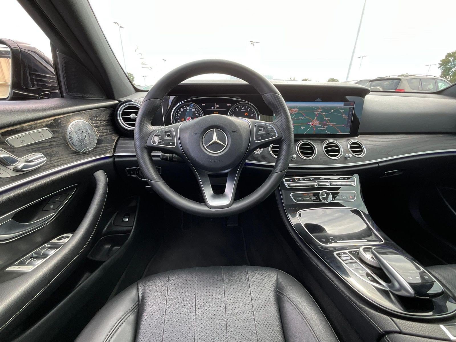 Used 2017 Mercedes-Benz E 300 image 8