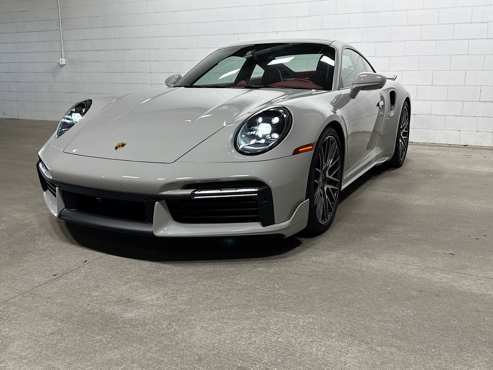Certified 2022 Porsche 911 Turbo AWD/4WD image 1