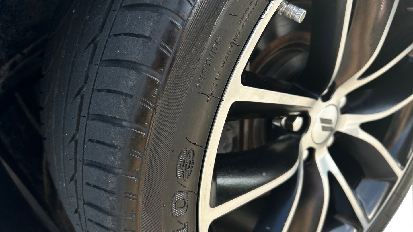 Used 2015 Dodge Challenger R/T RWD image 45