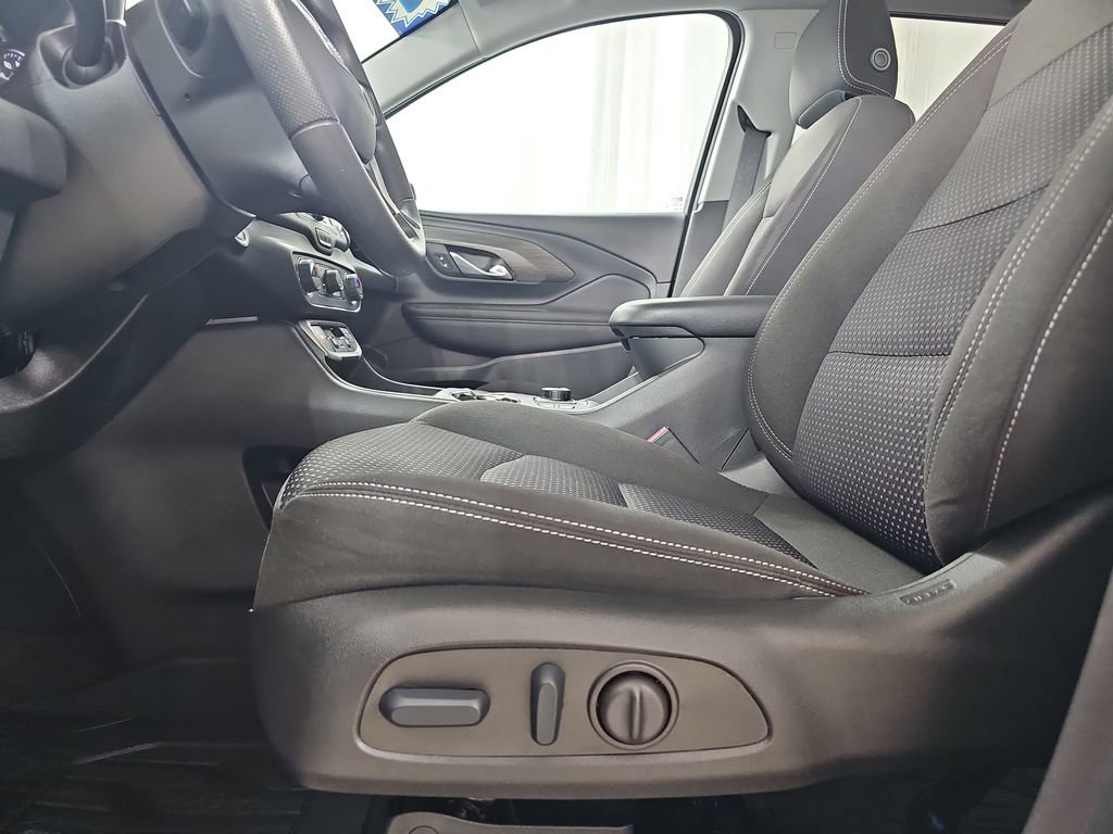Certified 2022 GMC Terrain SLE w/ Driver Convenience Package image 34