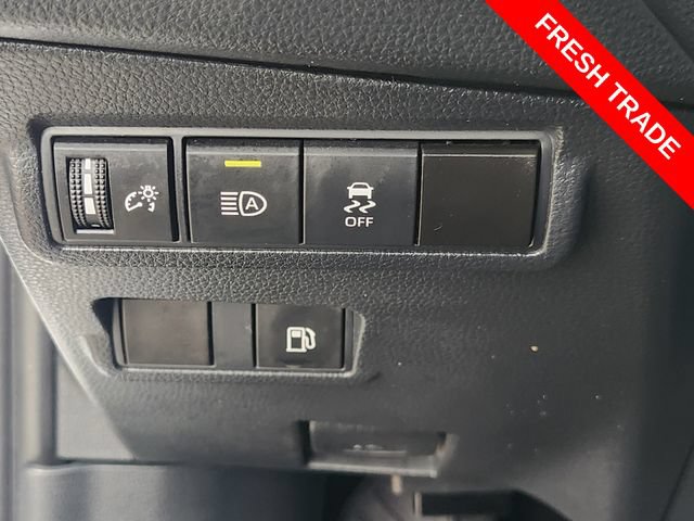 Used 2024 Toyota Corolla Cross AWD Hybrid image 20