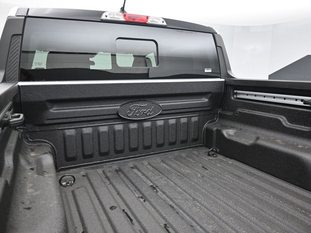 New 2025 Ford Maverick Lariat w/ Black Appearance Package AWD/4WD image 21