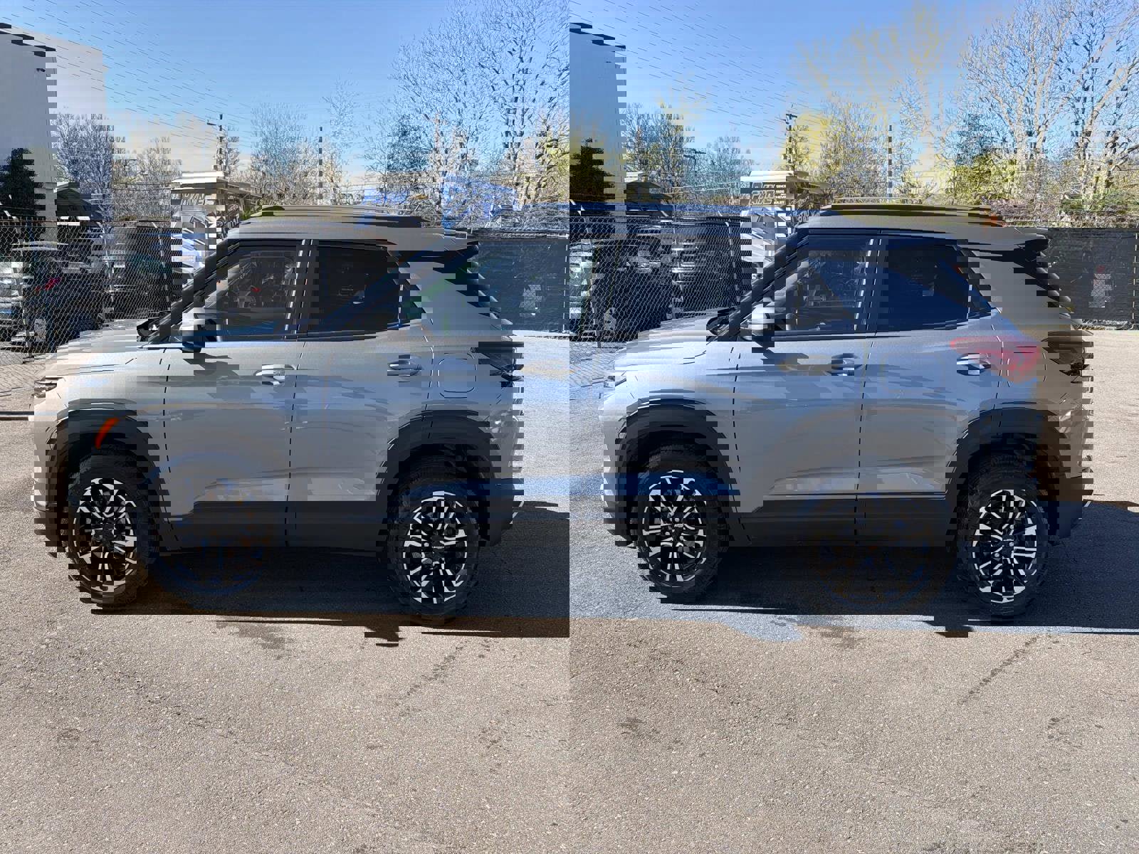 Used 2025 Chevrolet TrailBlazer LT image 16