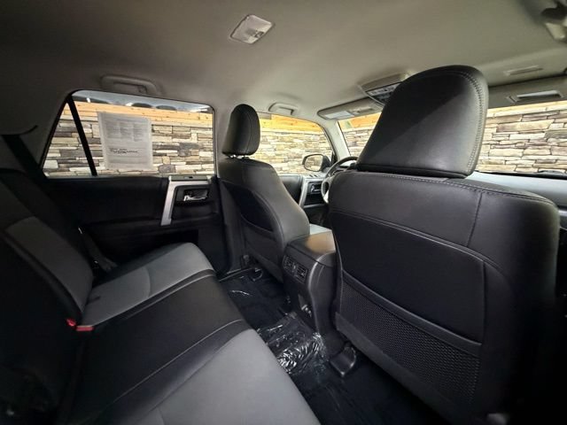 Used 2022 Toyota 4Runner SR5 Premium AWD/4WD image 32