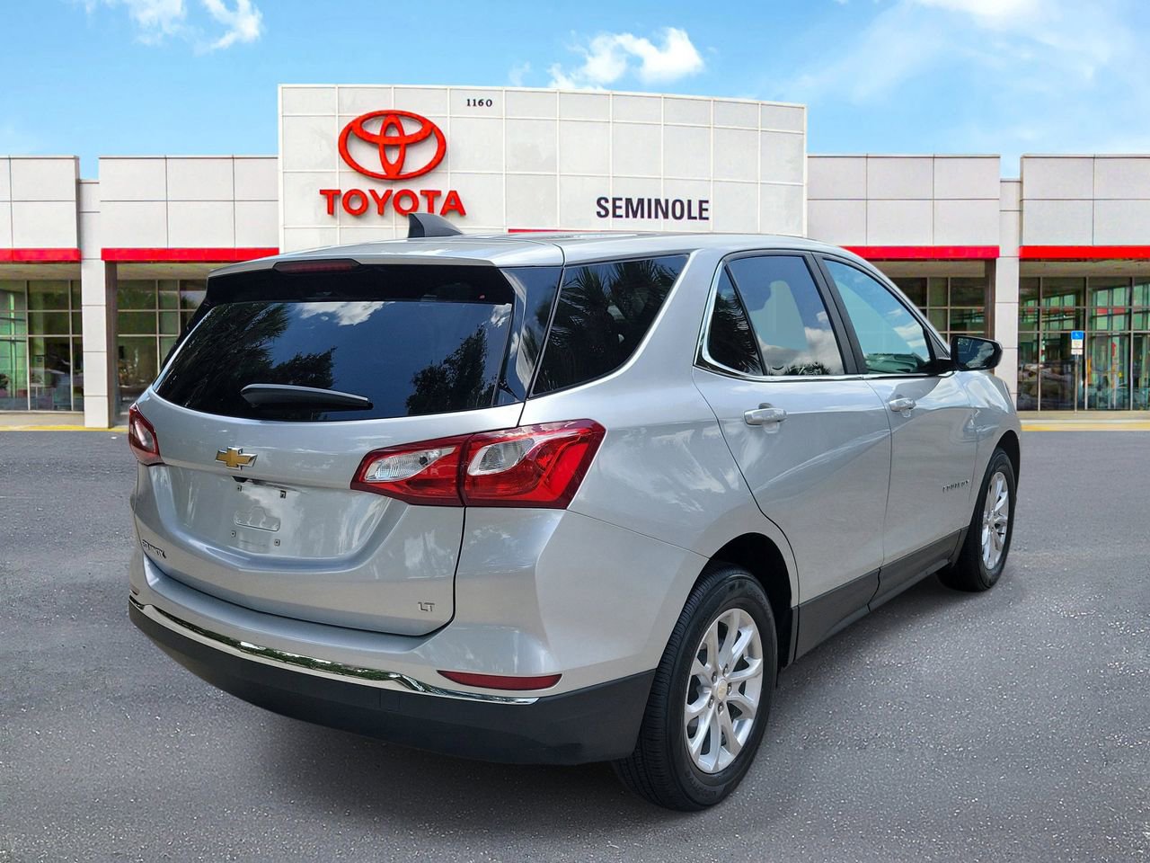 Used 2021 Chevrolet Equinox LT FWD image 3