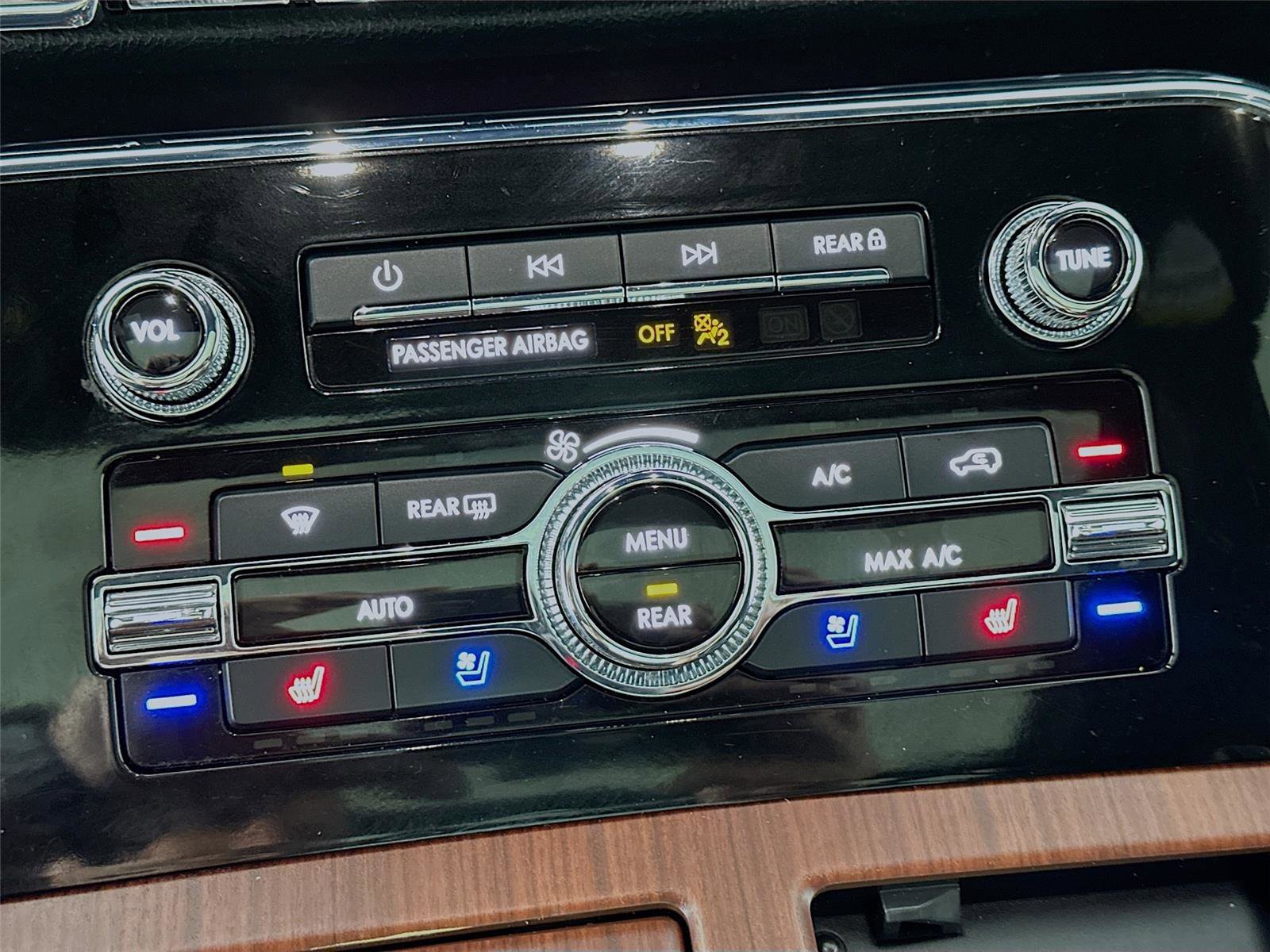 Used 2023 Lincoln Navigator L Reserve image 9