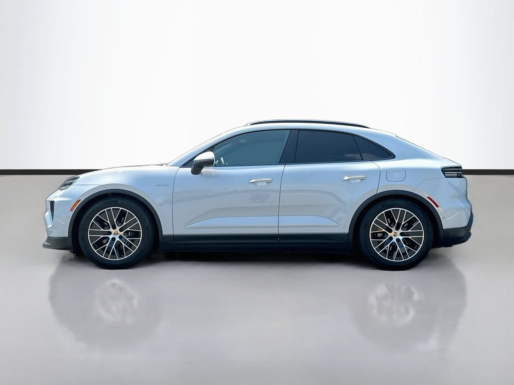 New 2026 Porsche Macan 4 Electric AWD/4WD image 2