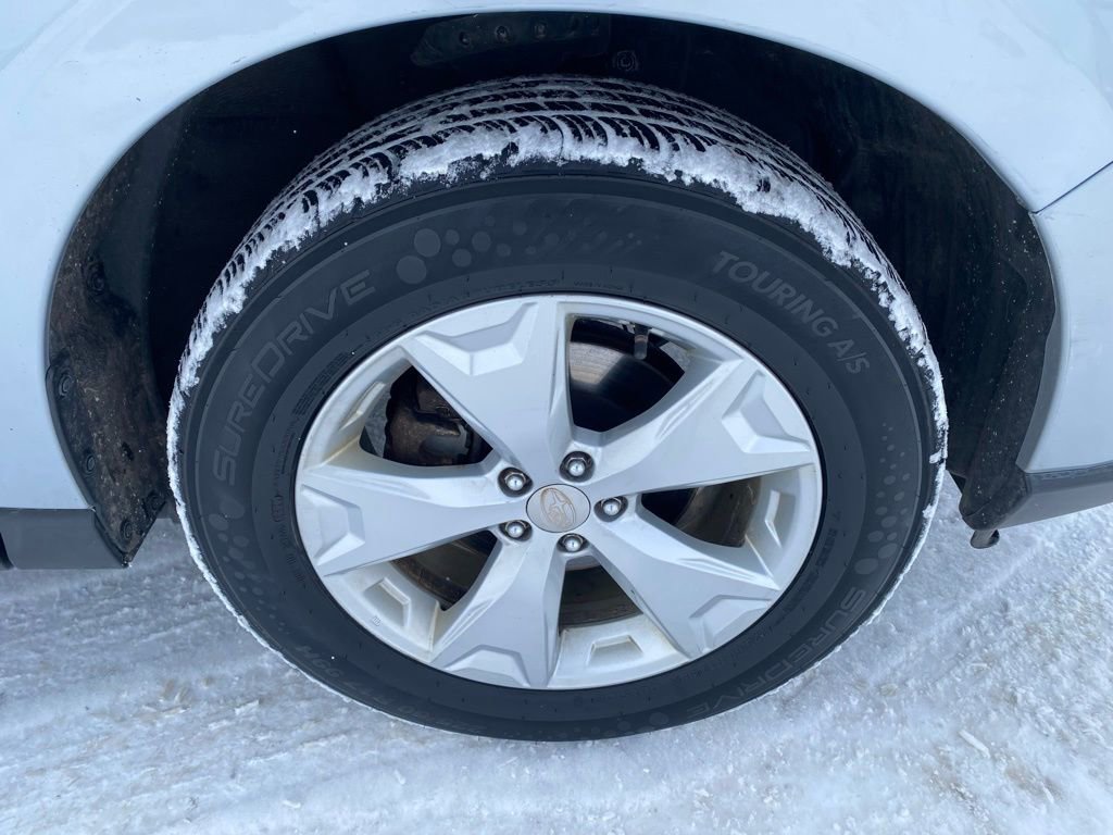 Used 2015 Subaru Forester 2.5i Limited image 30