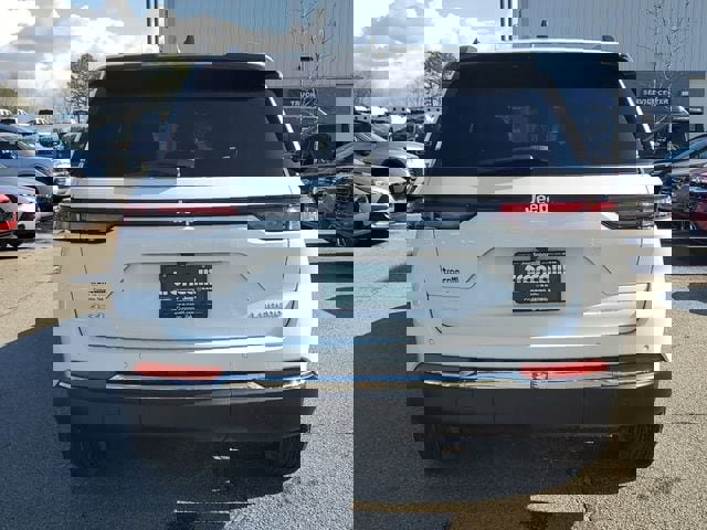 New 2026 Jeep Grand Cherokee Laredo X image 5