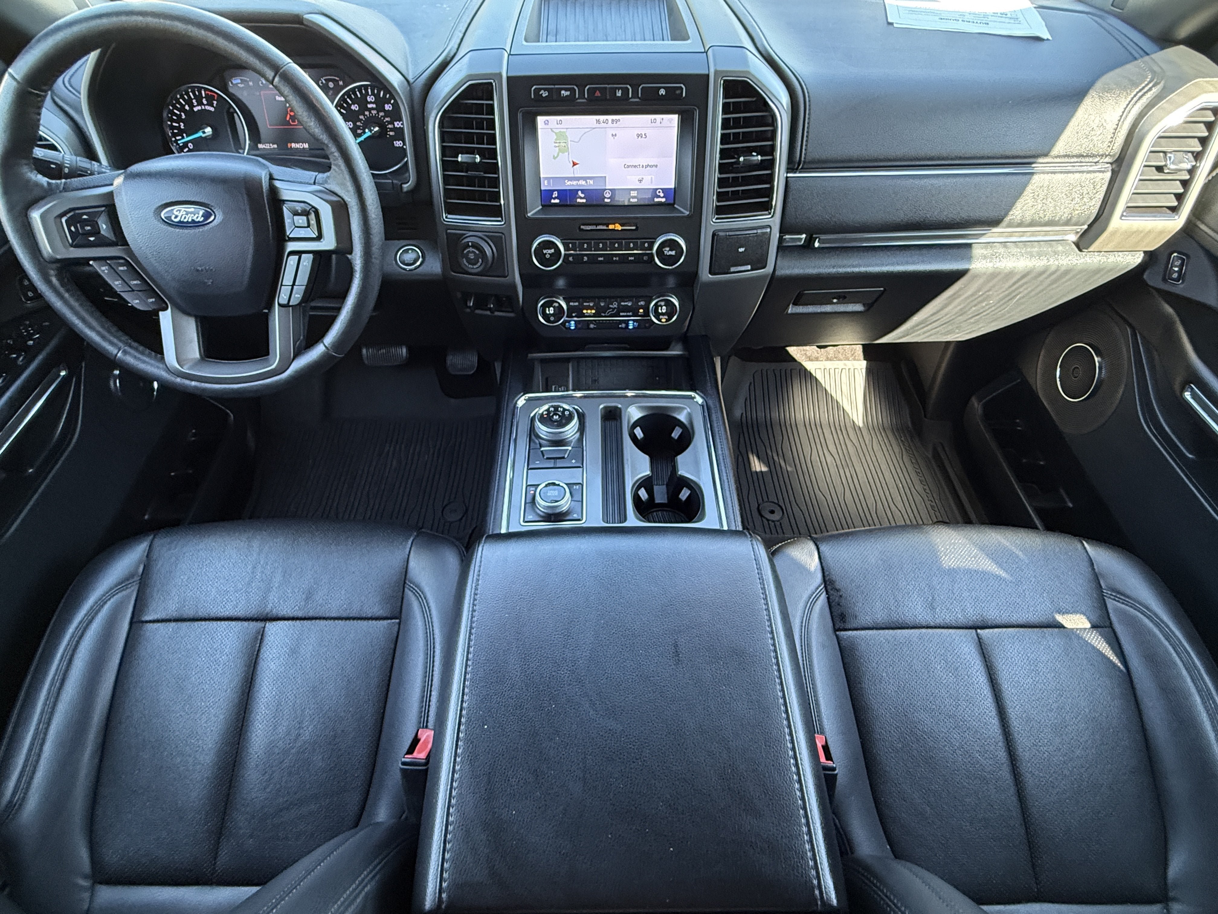Used 2020 Ford Expedition XLT w/ Equipment Group 202A AWD/4WD image 19