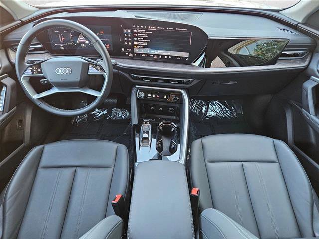 Certified 2025 Audi Q5 Premium w/ Convenience Package image 22